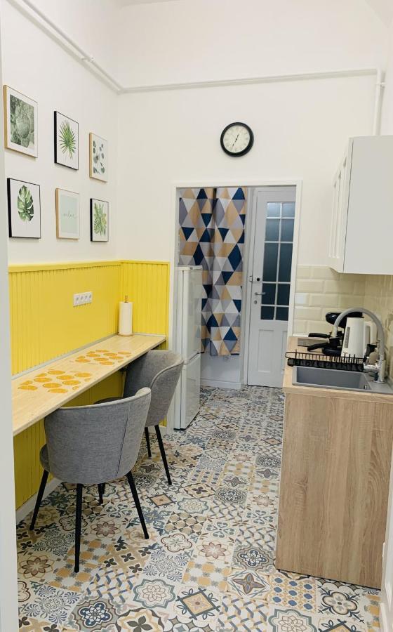 Margaret Boulevard Apartment - With Balcony Budapest Exterior foto